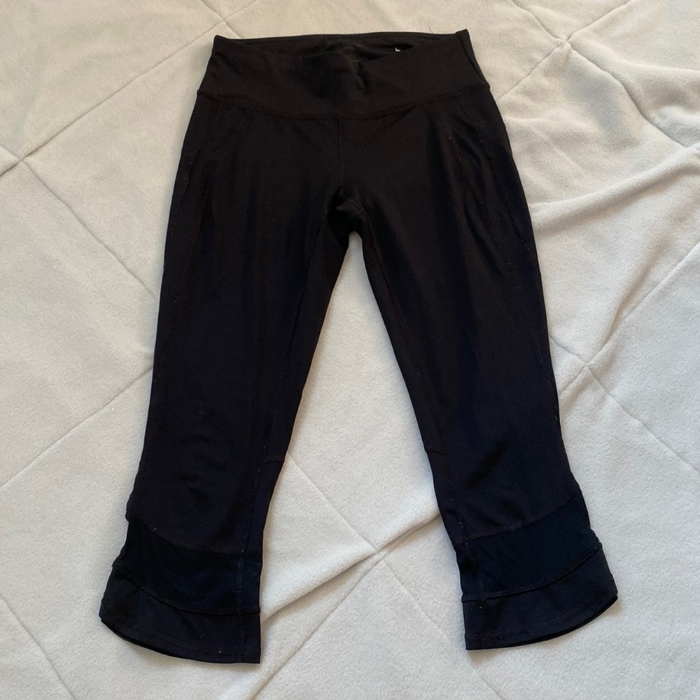 Cropped Black Leggings